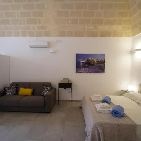 Ailanthus בית הארחה